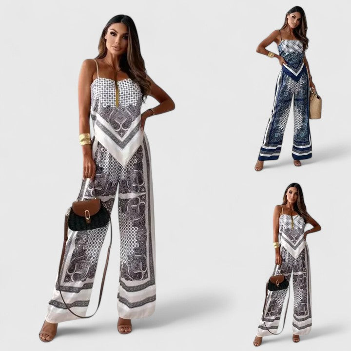 Carmen | Sophisticated Two-Piece Set 1