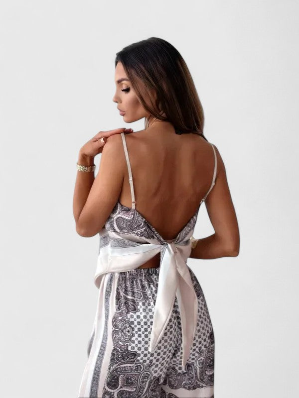 Carmen | Sophisticated Two-Piece Set 4