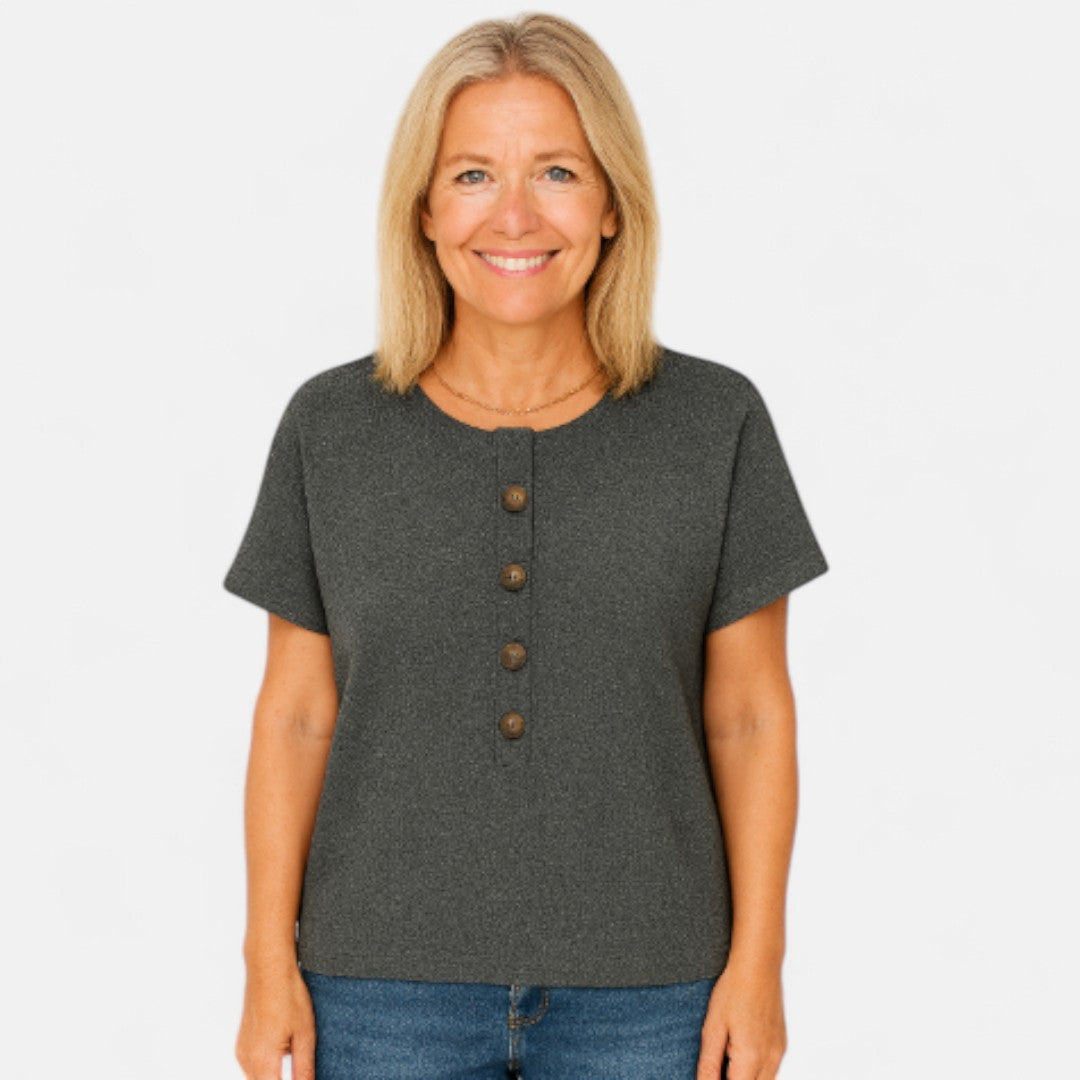 Siv™ - Buttoned comfort T-shirt